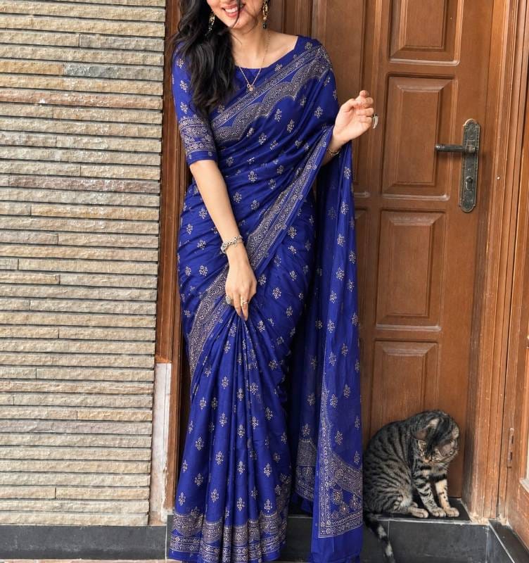 প্রিমিয়াম জাপানি সিল্ক শাড়ি ( ব্লু কালার 💙)